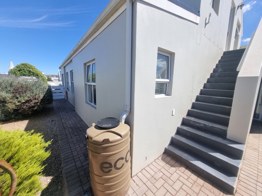 5 Bedroom Property for Sale in Laguna Western Cape